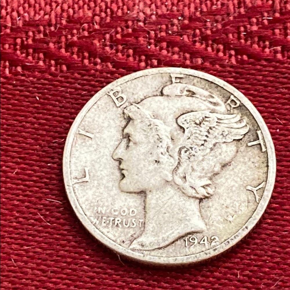 Vintage 1942 D Mercury Liberty Dime Coin 90% SILVER